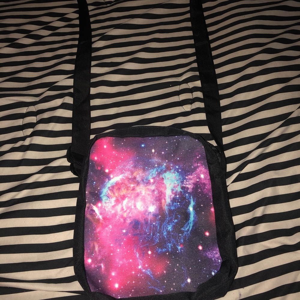 3 different side purses - Picture 2 of 4